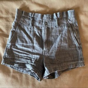 High Waisted Madewell Grey Denim Shorts! Size 27